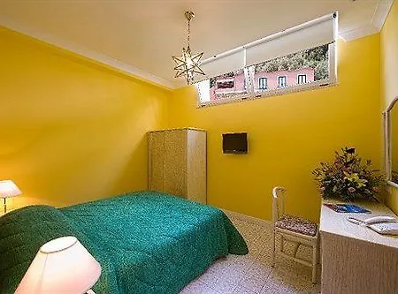 Bougainville 3* Ποζιτάνο