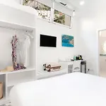 Bougainville Hotel 4*