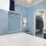 Bougainville Hotel