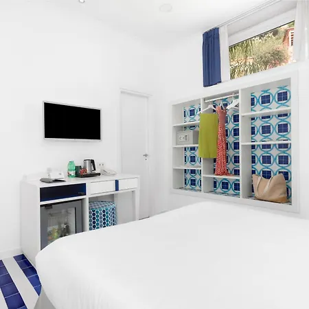Otel Bougainville 4*