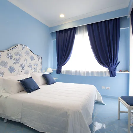 Otel Bougainville