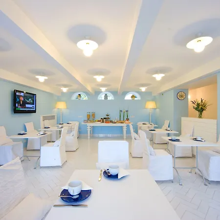 Bougainville Otel