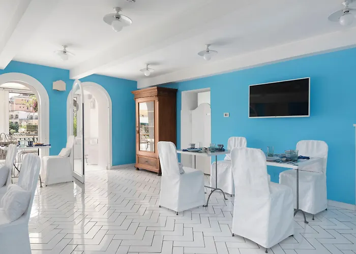 Bougainville Позитано